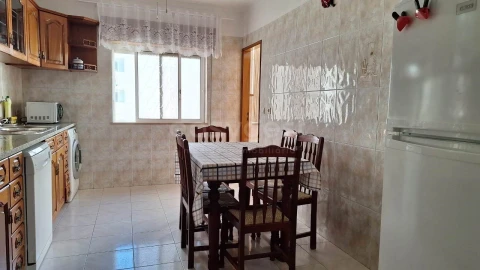 Apartamento T3 para Arrendamento em Vila Real de Santo Antonio