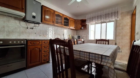 Apartamento T3 para Arrendamento em Vila Real de Santo Antonio