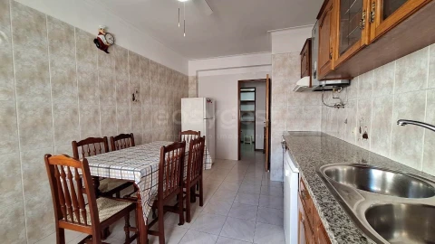 Apartamento T3 para Arrendamento em Vila Real de Santo Antonio