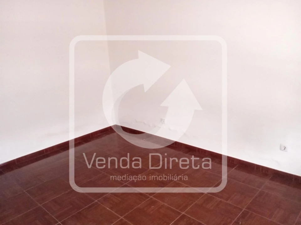 Moradia T3 para Venda em Vendas Novas Foto 11