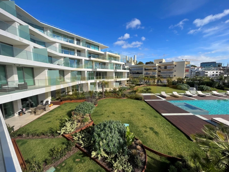 Apartamento T2 para Arrendamento em Cascais e Estoril Foto 2