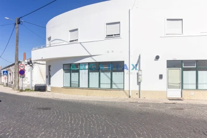 Loja para Arrendamento em Marinha Grande