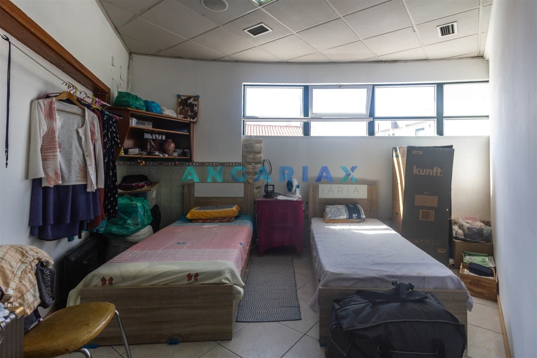 Loja para Arrendamento em Marinha Grande Foto 5