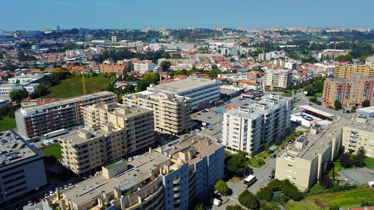 Apartamento T2 para Venda em Rio Tinto Foto 28
