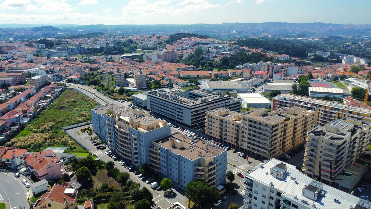 Apartamento T2 para Venda em Rio Tinto Foto 27