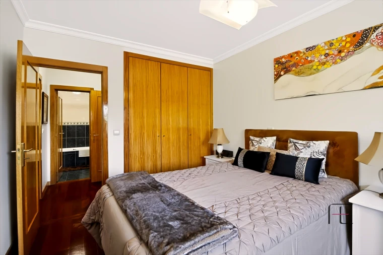 Apartamento T2 para Venda em Rio Tinto Foto 16