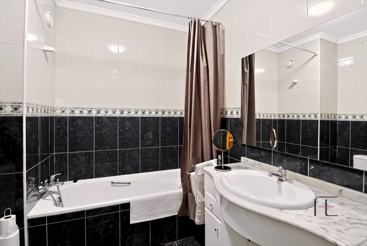 Apartamento T2 para Venda em Rio Tinto Foto 20