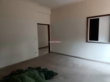 Moradia T4 para Venda em Trancoso (São Pedro e Santa Maria) e Souto Maior