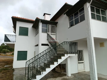 Moradia T4 para Venda em Trancoso (São Pedro e Santa Maria) e Souto Maior