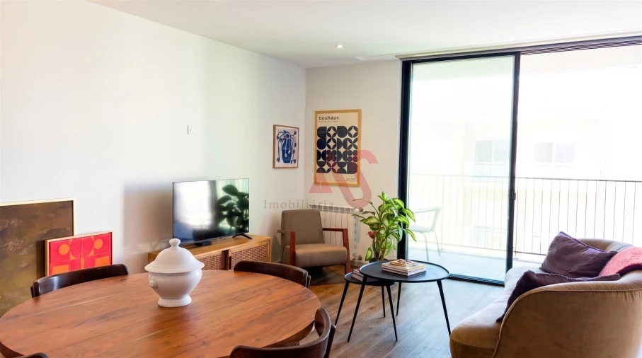 Apartamento T2 para Venda em Espinho Foto 6