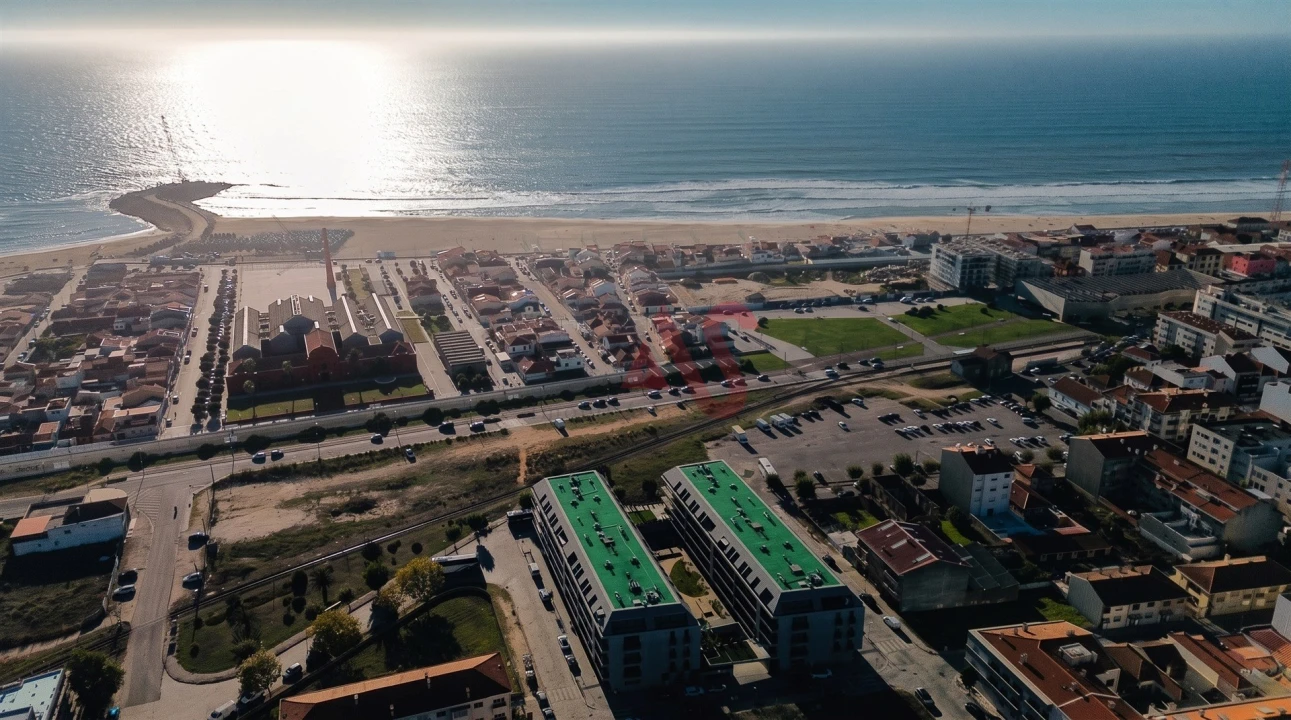 Apartamento T2 para Venda em Espinho Foto 3
