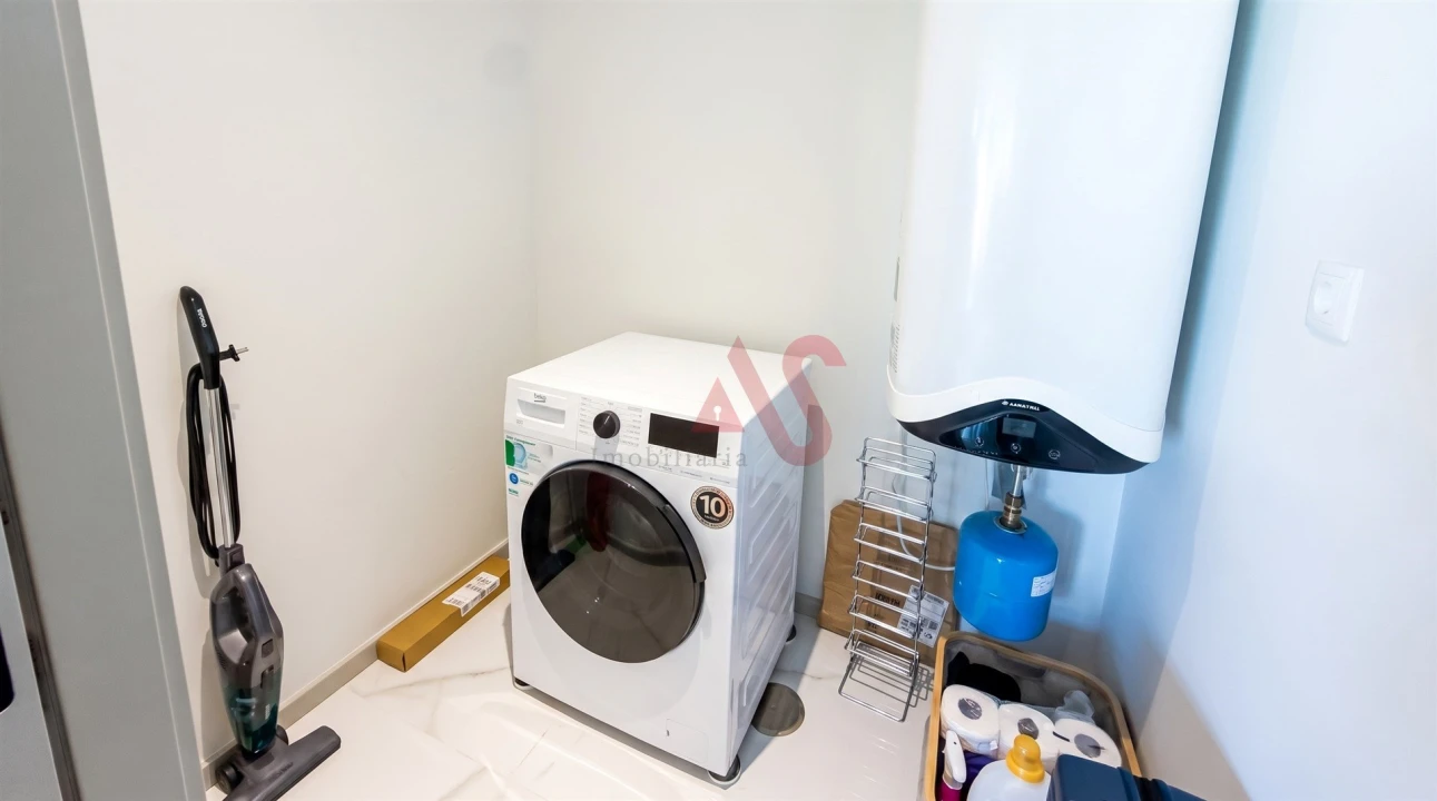 Apartamento T2 para Venda em Espinho Foto 15