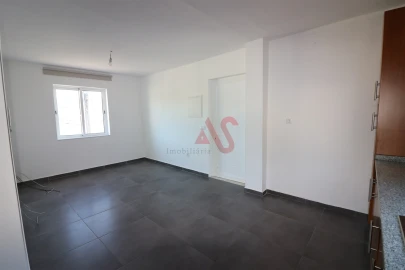 Moradia T2 para Arrendamento em Tagilde e Vizela (São Paio)