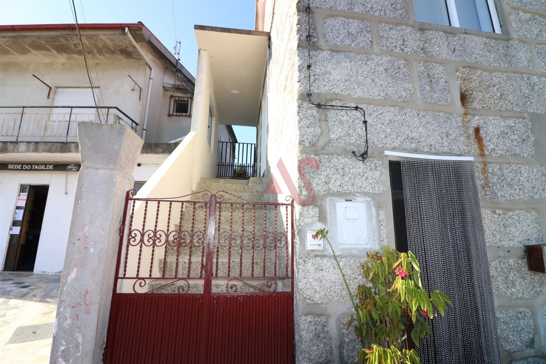 Moradia T2 para Arrendamento em Tagilde e Vizela (São Paio) Foto 1