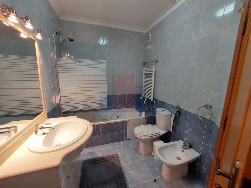 Apartamento T1 para Arrendamento em Caldas da Rainha - Santo Onofre e Serra do Bouro Foto 7