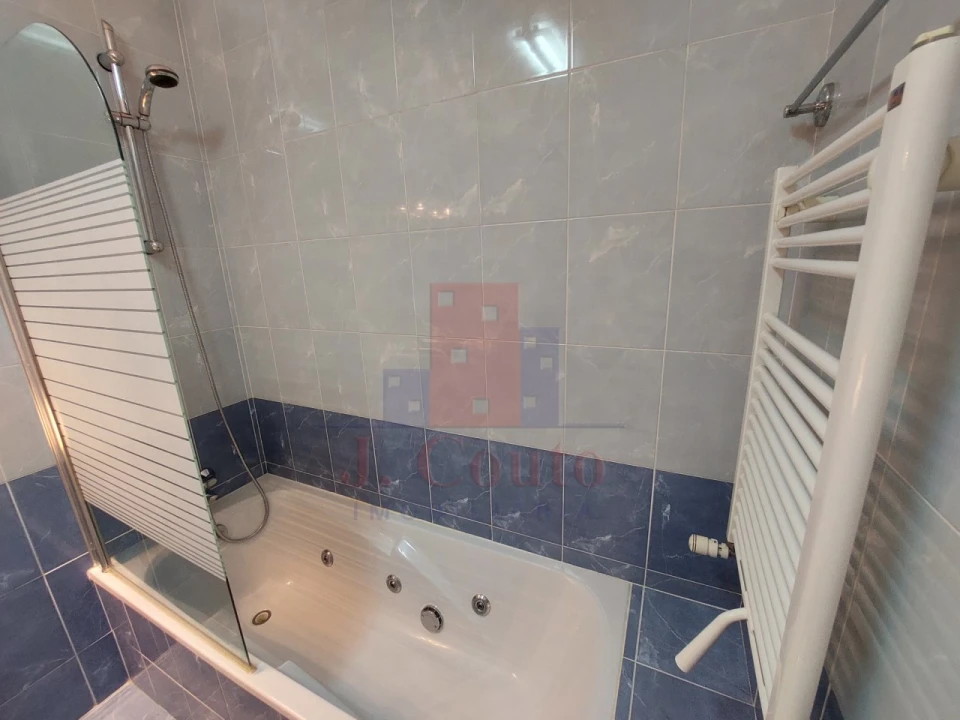 Apartamento T1 para Arrendamento em Caldas da Rainha - Santo Onofre e Serra do Bouro Foto 8