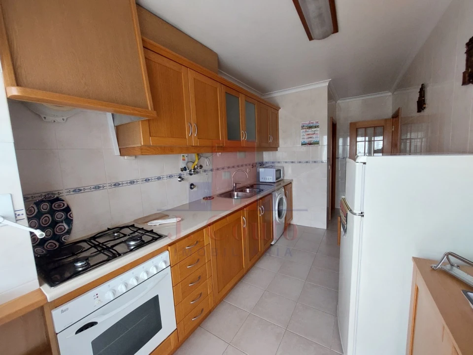Apartamento T1 para Arrendamento em Caldas da Rainha - Santo Onofre e Serra do Bouro Foto 2
