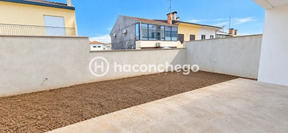Moradia T3 para Venda em Arcozelo