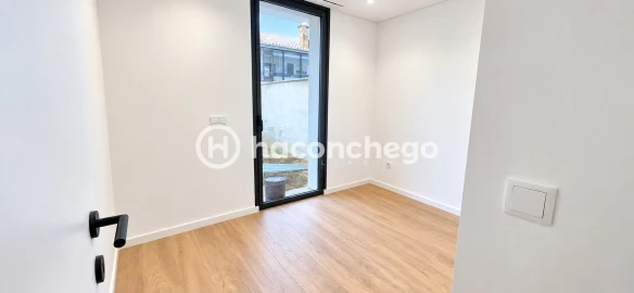 Moradia T3 para Venda em Arcozelo