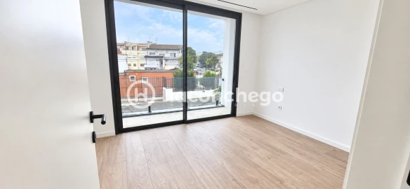Moradia T3 para Venda em Arcozelo
