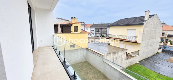 Moradia T3 para Venda em Arcozelo