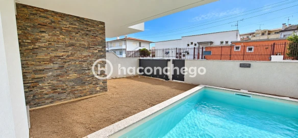 Moradia T3 para Venda em Arcozelo