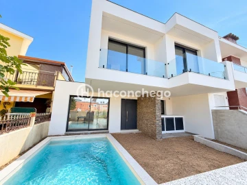 Moradia T3 para Venda em Arcozelo