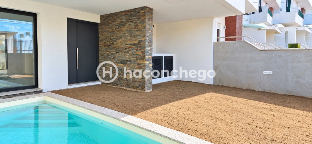 Moradia T3 para Venda em Arcozelo Foto 10