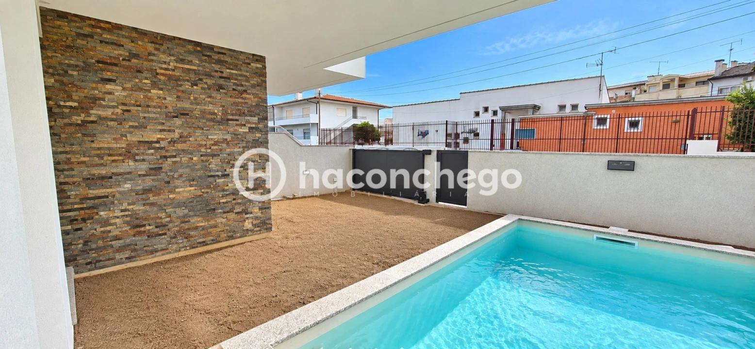 Moradia T3 para Venda em Arcozelo Foto 11
