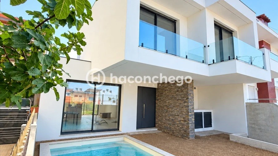 Moradia T3 para Venda em Arcozelo