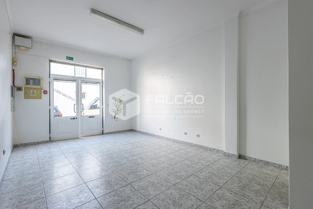 Loja para Arrendamento em Marvila, Ribeira Santarém, São Salvador, São Nicolau Foto 54