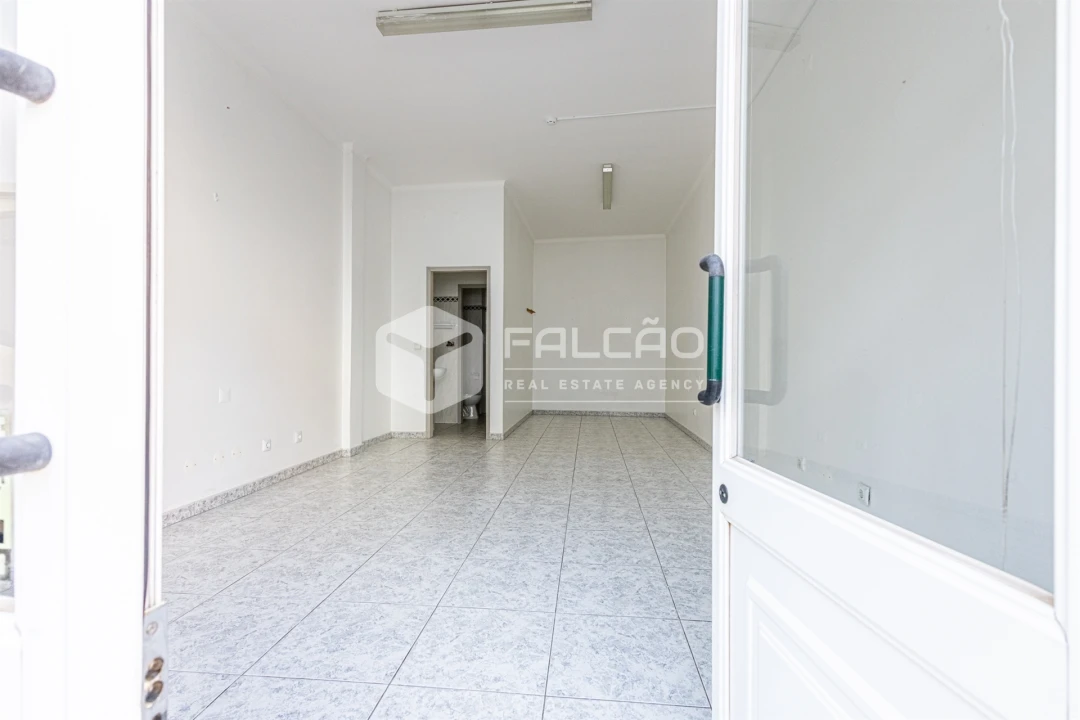 Loja para Arrendamento em Marvila, Ribeira Santarém, São Salvador, São Nicolau Foto 44