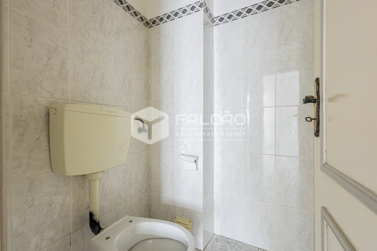 Loja para Arrendamento em Marvila, Ribeira Santarém, São Salvador, São Nicolau Foto 19