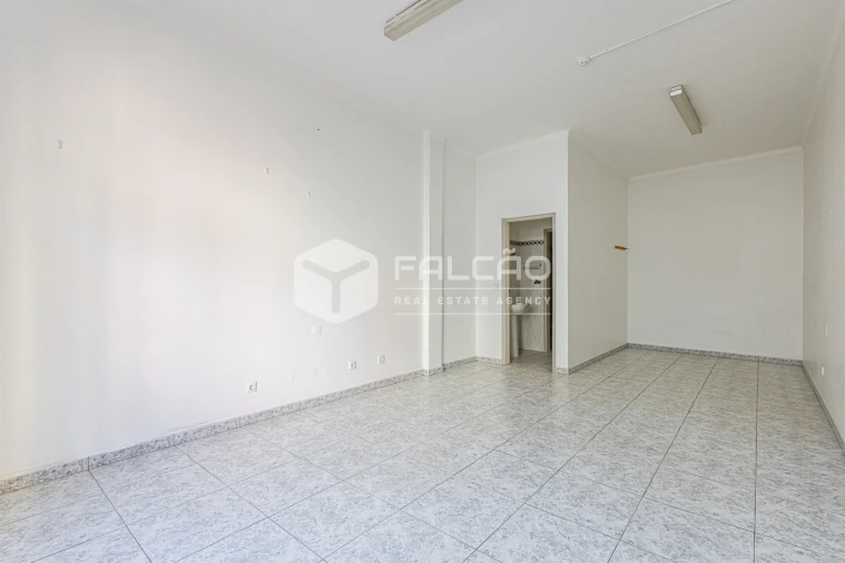 Loja para Arrendamento em Marvila, Ribeira Santarém, São Salvador, São Nicolau Foto 58