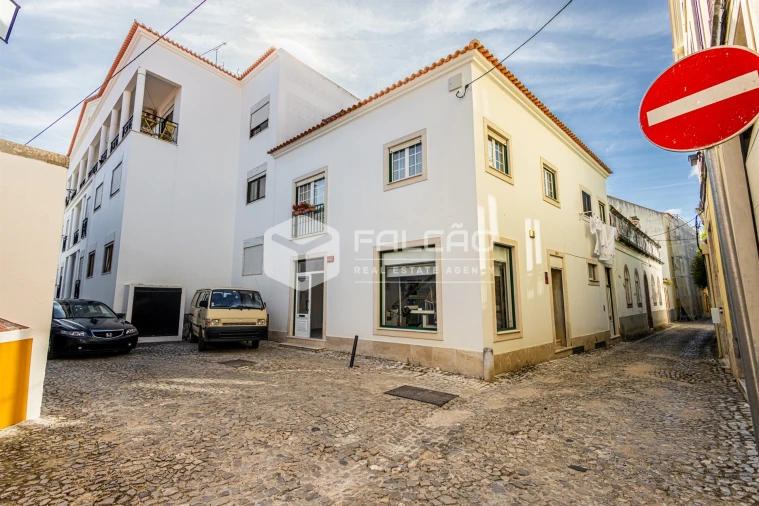 Loja para Arrendamento em Marvila, Ribeira Santarém, São Salvador, São Nicolau Foto 8