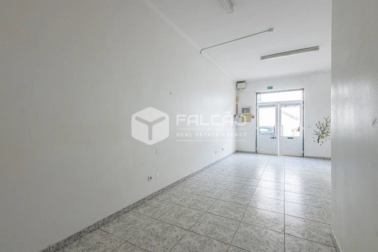 Loja para Arrendamento em Marvila, Ribeira Santarém, São Salvador, São Nicolau Foto 25