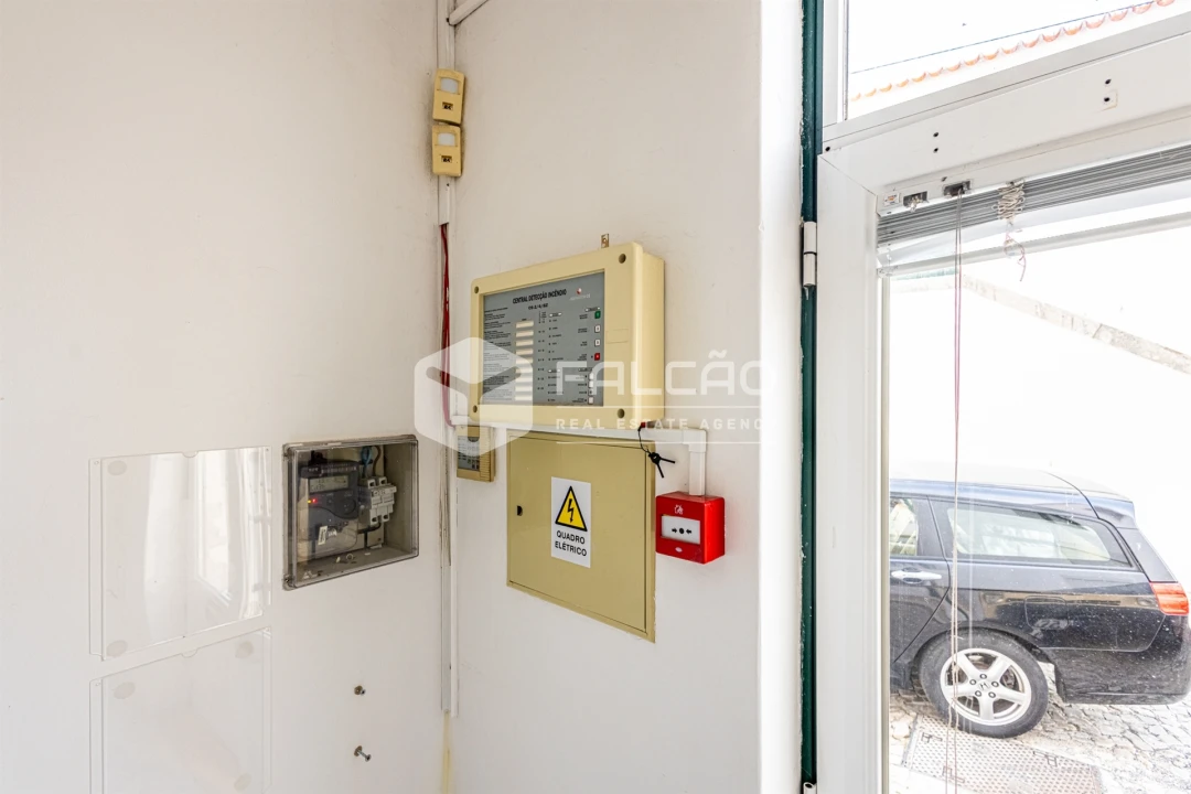 Loja para Arrendamento em Marvila, Ribeira Santarém, São Salvador, São Nicolau Foto 16