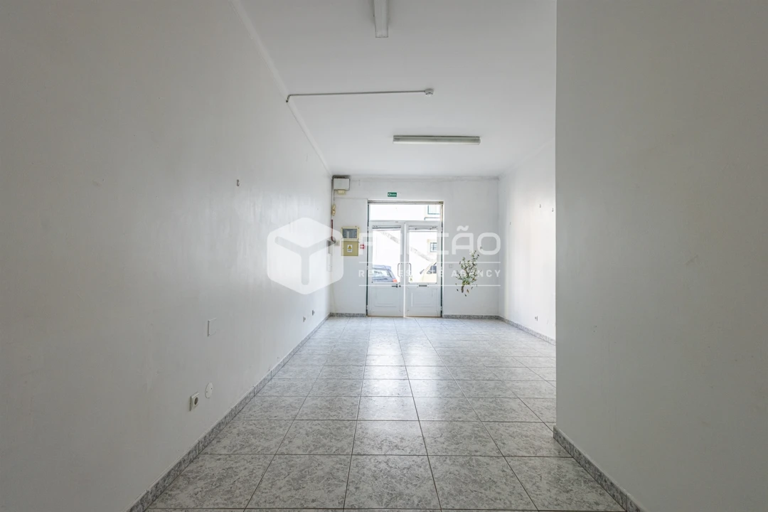 Loja para Arrendamento em Marvila, Ribeira Santarém, São Salvador, São Nicolau Foto 26