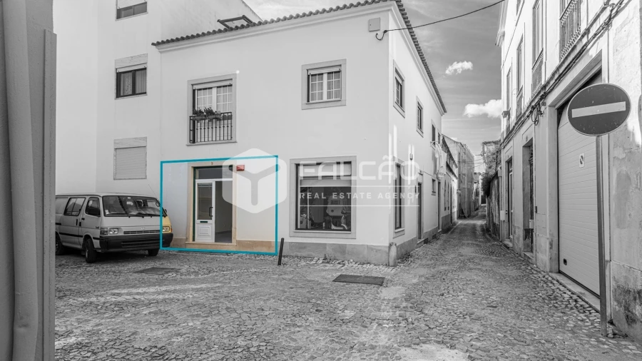Loja para Arrendamento em Marvila, Ribeira Santarém, São Salvador, São Nicolau
