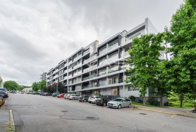 Apartamento T2 para Arrendamento em Nogueira, Fraião e Lamaçães