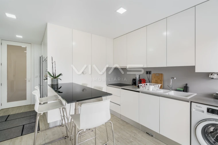 Apartamento T2 para Arrendamento em Nogueira, Fraião e Lamaçães Foto 11