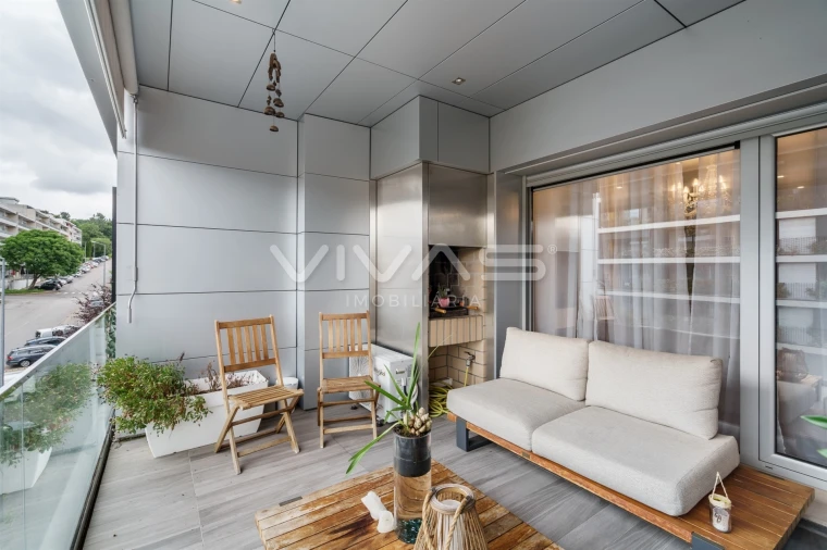 Apartamento T2 para Arrendamento em Nogueira, Fraião e Lamaçães Foto 15