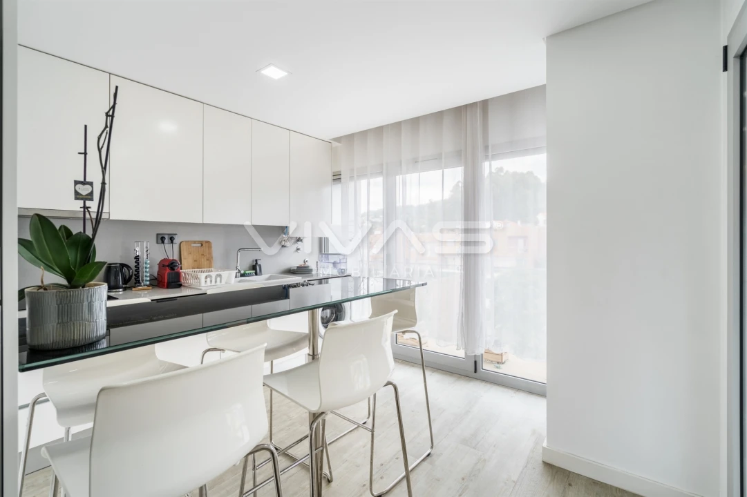 Apartamento T2 para Arrendamento em Nogueira, Fraião e Lamaçães Foto 13