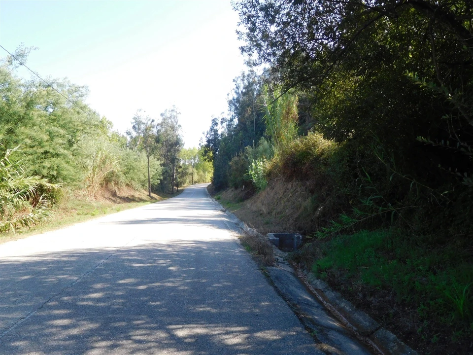 Terreno para Venda em Carnide Foto 2