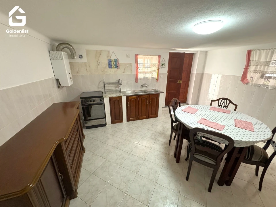 Moradia T2 para Venda em Janeiro de Baixo Foto 10