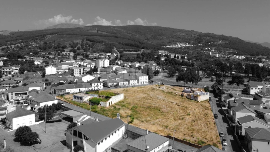 Terreno para Venda em Tortosendo Foto 2