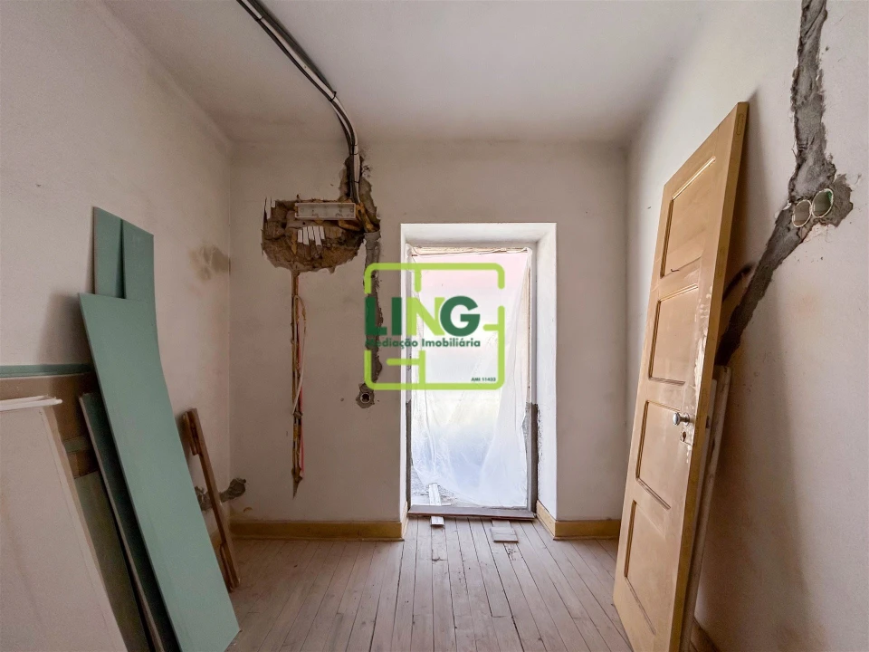 Apartamento T2 para Venda em Castelo Branco Foto 60