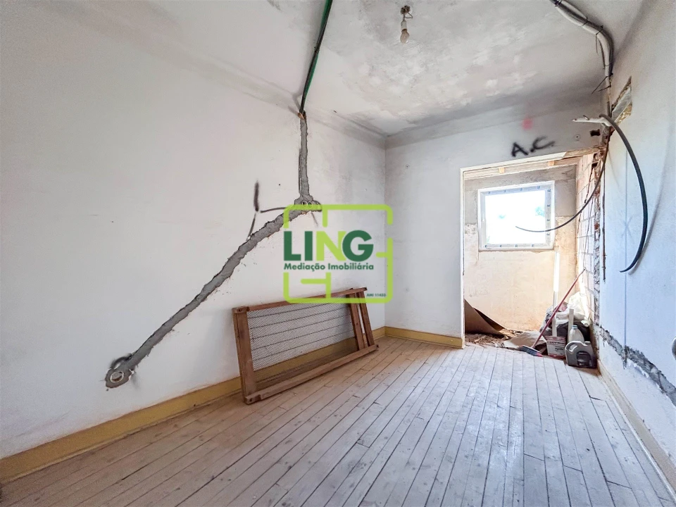 Apartamento T2 para Venda em Castelo Branco Foto 51