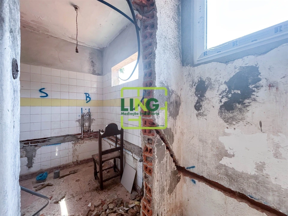 Apartamento T2 para Venda em Castelo Branco Foto 32