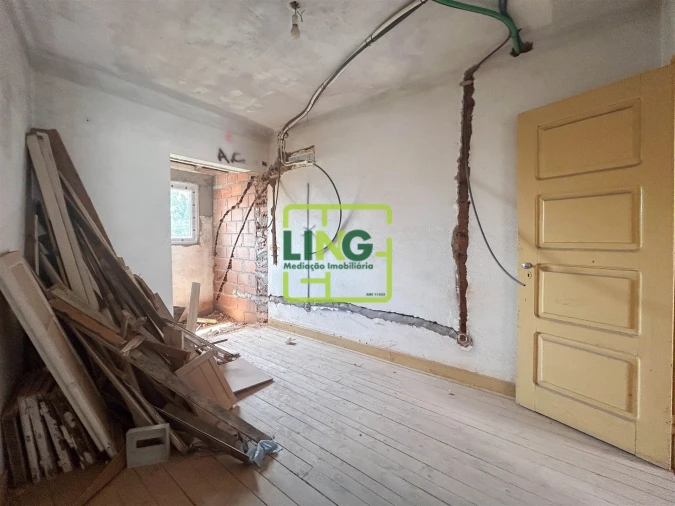 Apartamento T2 para Venda em Castelo Branco Foto 24